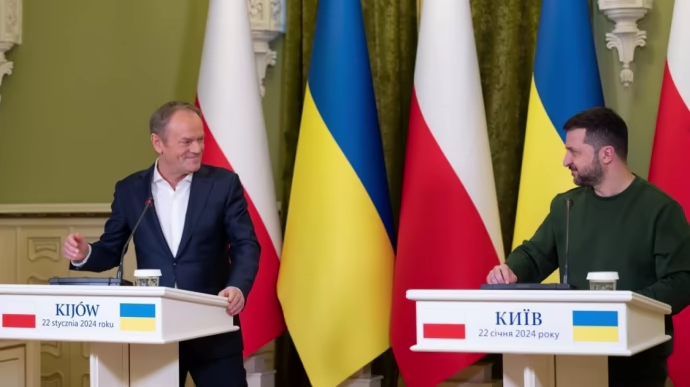 Зеленський назвав візит Туска “дуже продуктивним”