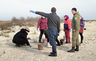 На узбережжі Одещини зібрали понад 400 кг мазуту