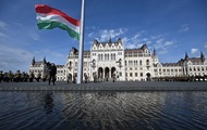 Опозиція в Угорщині випереджає партію Орбана на 15% – опитування