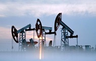 Видобуток нафти ОАЕ скоротився більш ніж удвічі – ЗМІ
